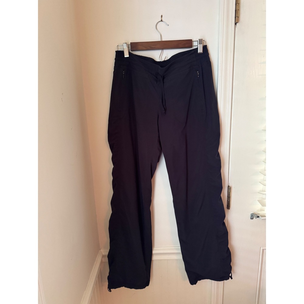 Athleta Trekkie Ruched Jogger Pants Black Size 8 Hiking Travel‎ Activewear